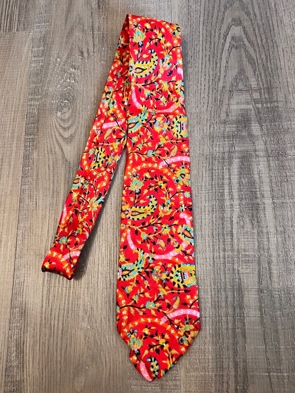 Bright Floral Paisley Tie - 100% Silk